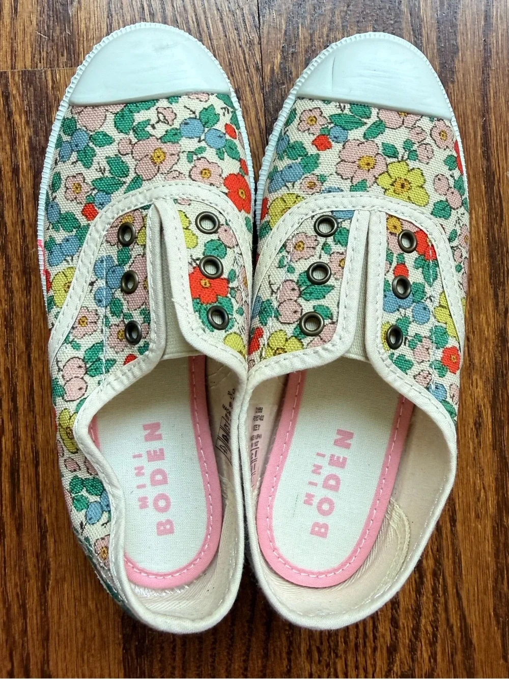 NWOT Mini Boden Floral Laceless Canvas Shoes Sz 13